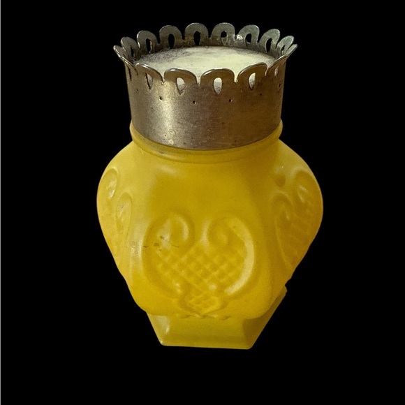 Vintage Yellow Satin Glass Mini Oil Lamp Base – Rare Collectible! - Picture 2 of 4